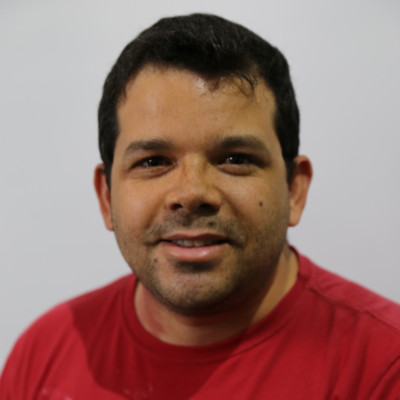 Portrait of Cleber Barcelos Costa, independent researcher in Betim, Brazil